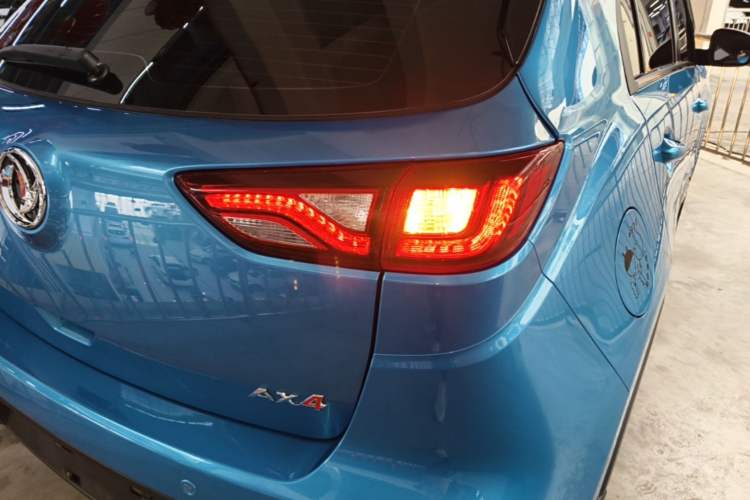 Used Dongfeng Aeolus AX4 2017 1.6L Manual ChaoShang Model Right Rear Taillight