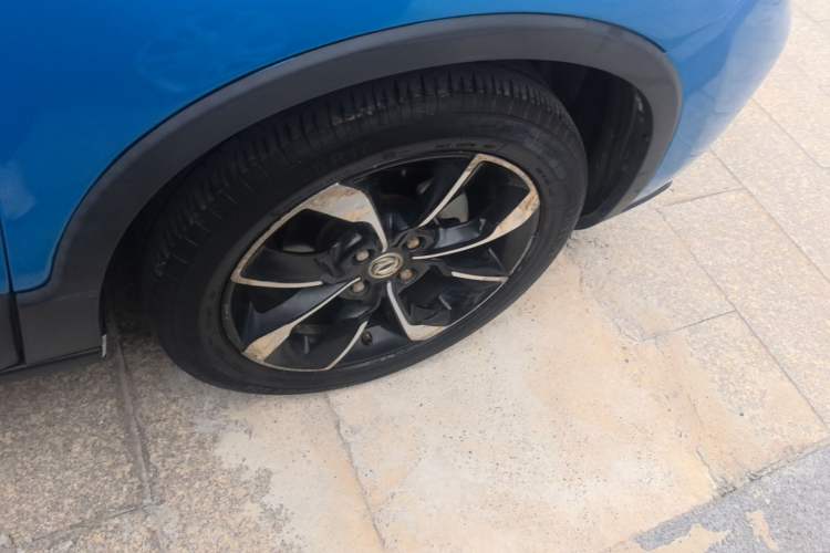 Used Dongfeng Aeolus AX4 2017 1.6L DCT Trendy Style Right Rear Wheel Hub