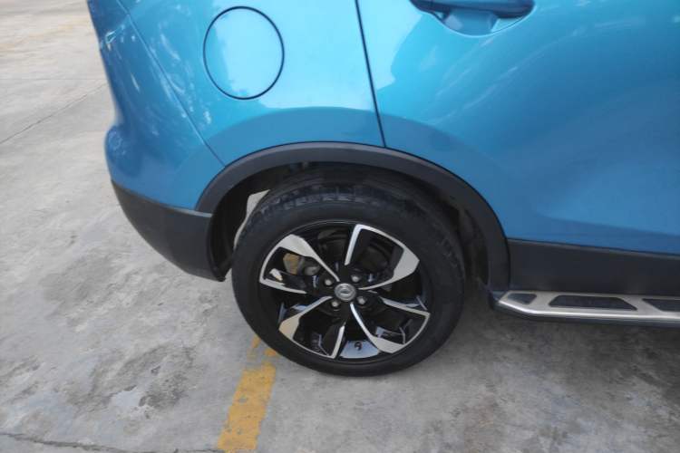 Used Dongfeng Aeolus AX4 2017 1.6L DCT Trendy Style Right Rear Wheel Hub