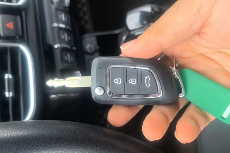 Used Dongfeng Aeolus AX4 2017 1.6L DCT Trendy Style Vehicle Key