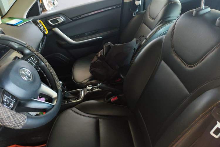 Used Dongfeng Aeolus AX4 2017 1.4T DCT Trendy & Stylish Model Left Front Seat