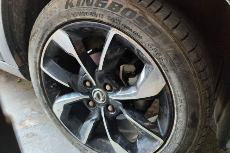 Used Dongfeng Aeolus AX4 2017 1.4T DCT Trendy & Stylish Model Right Front Wheel Hub