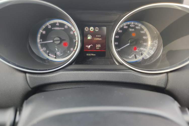 Used Dongfeng Aeolus AX4 2017 1.6L Manual Chao Yue Model Odometer Close Up