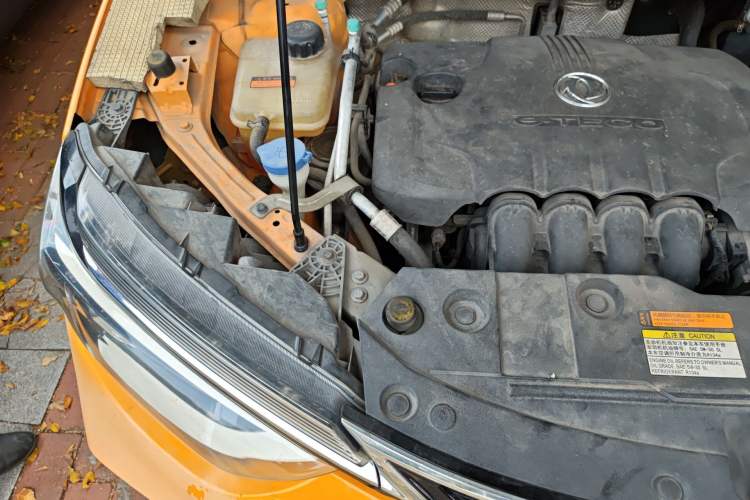 Used Dongfeng Aeolus AX4 2017 1.6L DCT Trendy Style Engine Bay Right