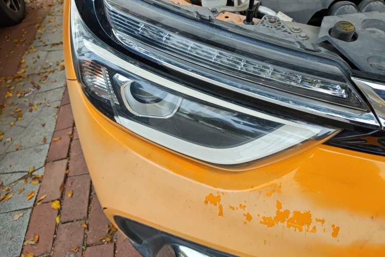 Used Dongfeng Aeolus AX4 2017 1.6L DCT Trendy Style Right Front Headlight