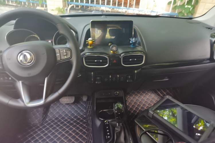 Used Dongfeng Aeolus AX4 2017 1.6L DCT Trendy Style Audio And AC Panel