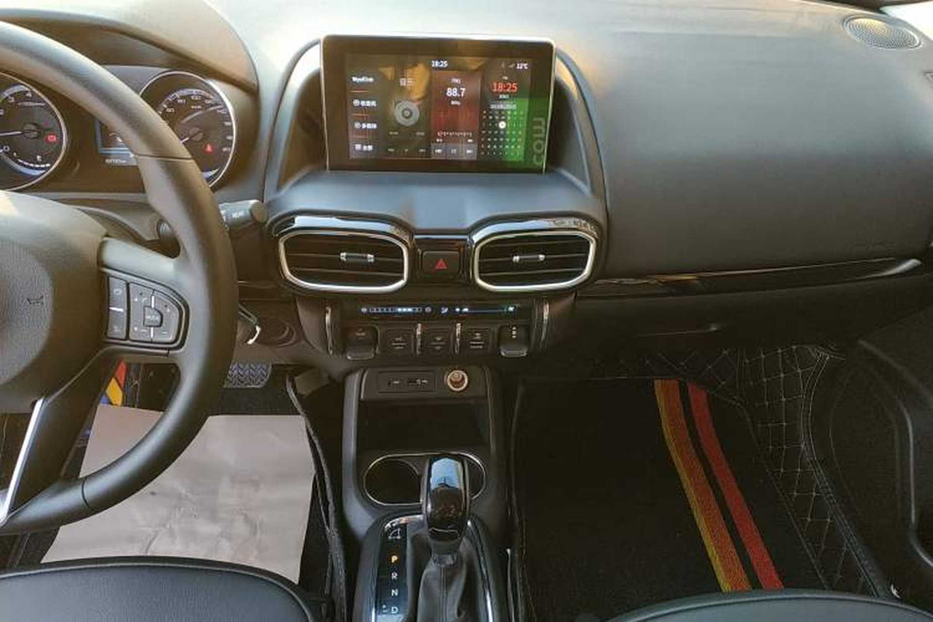Used Dongfeng Aeolus AX4 2017 1.6L DCT Trendy Style Audio And AC Panel