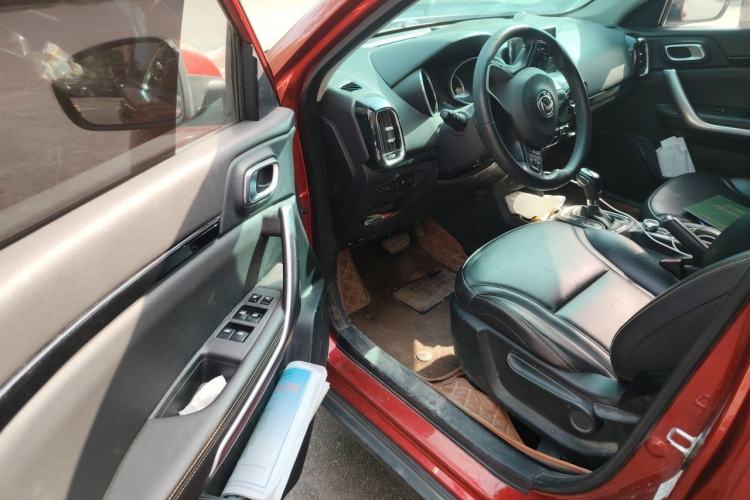Used Dongfeng Aeolus AX4 2017 1.6L DCT Trendy Style Driver Seat
