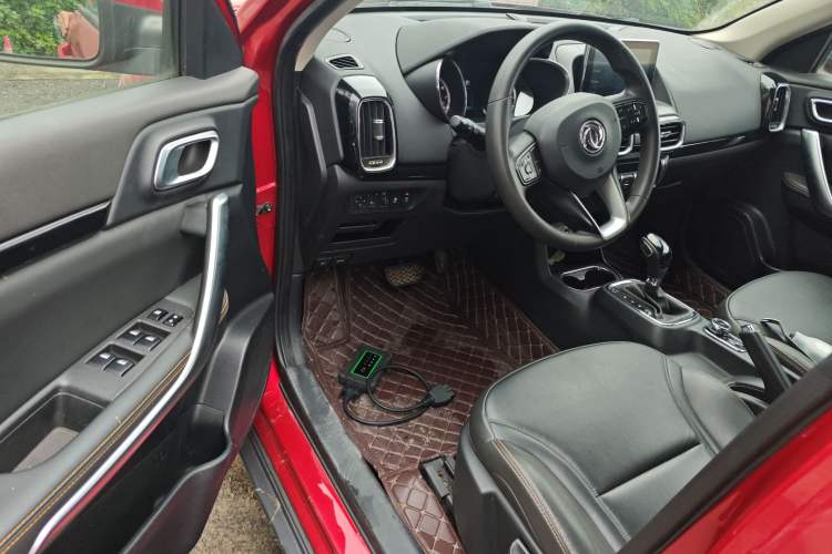 Used Dongfeng Aeolus AX4 2017 1.6L DCT Trendy Style Driver Seat
