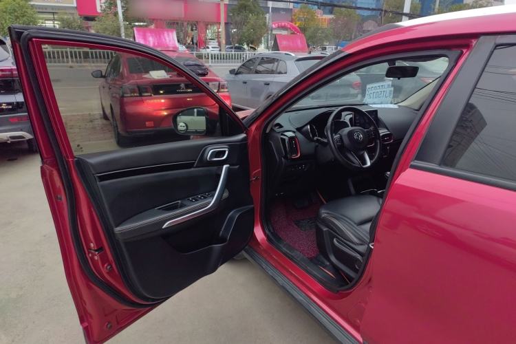 Used Dongfeng Aeolus AX4 2017 1.6L DCT Trendy Style Driver Seat