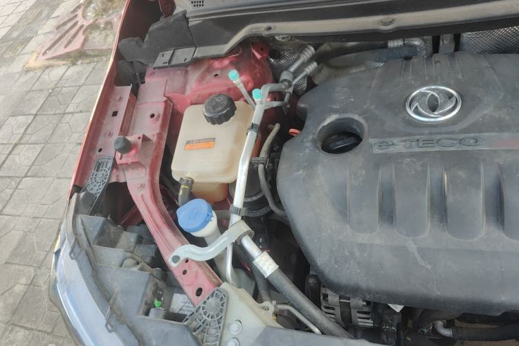 Used Dongfeng Aeolus AX4 2017 1.4T DCT Trendy Edition Engine Bay Right
