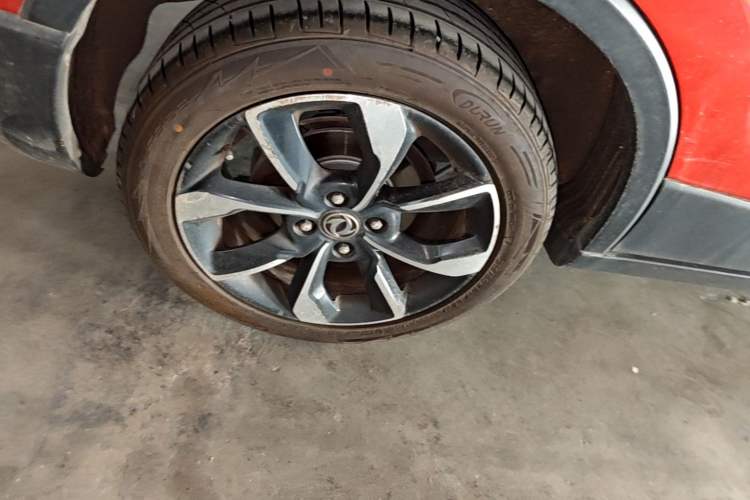 Used Dongfeng Aeolus AX4 2017 1.6L DCT Trendy Style Exterior 5