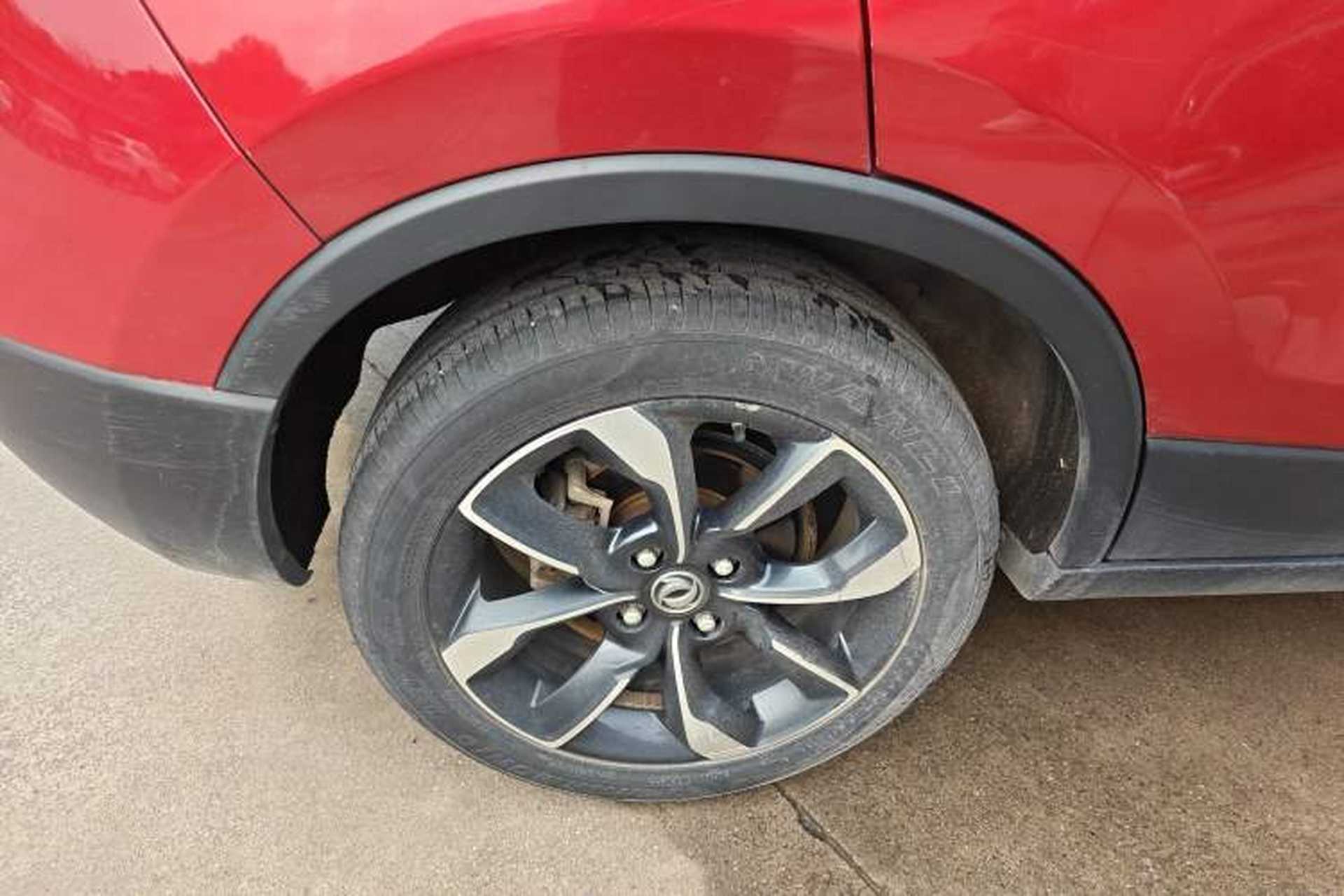 Used Dongfeng Aeolus AX4 2017 1.6L Manual Chao Yue Model Exterior 8