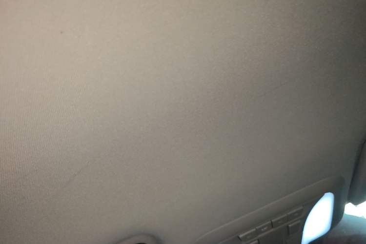 Used Dongfeng Aeolus AX4 2017 1.6L DCT Trendy Style Headliner