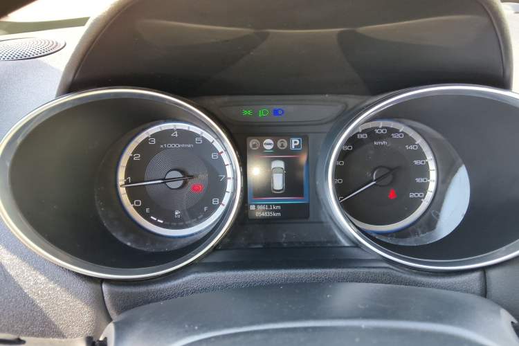 Used Dongfeng Aeolus AX4 2017 1.6L DCT Trendy Style Instrument Cluster