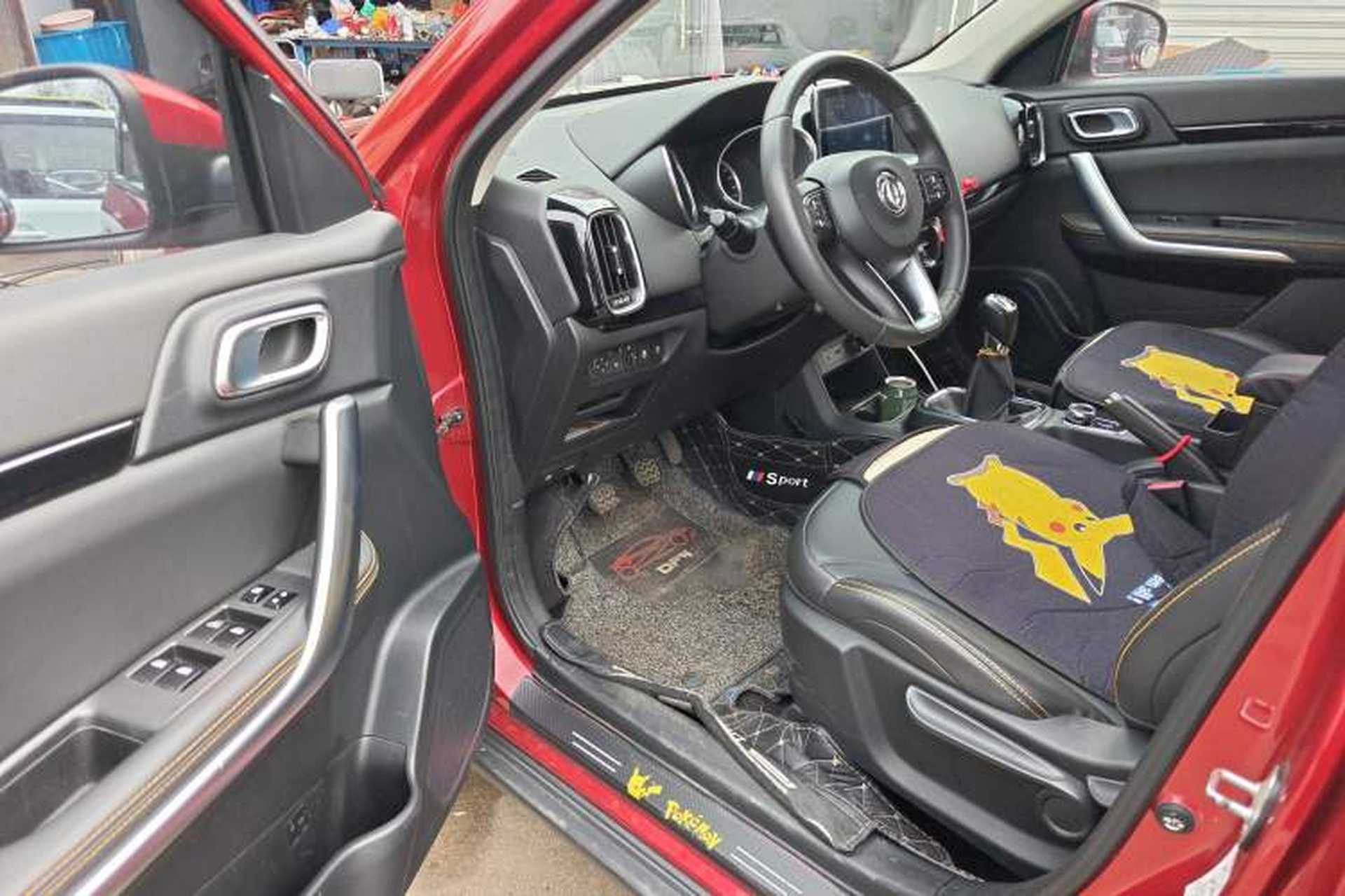 Used Dongfeng Aeolus AX4 2017 1.6L Manual Chao Yue Model Interior 3