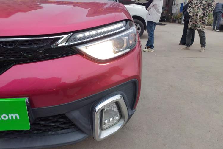 Used Dongfeng Aeolus AX4 2017 1.6L DCT Trendy Style Left Front Headlight