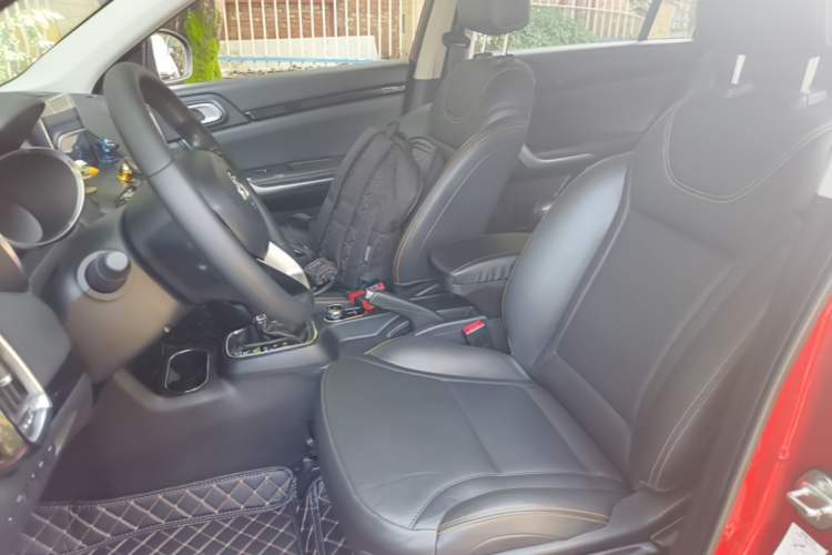 Used Dongfeng Aeolus AX4 2017 1.6L DCT Trendy Style Left Front Seat