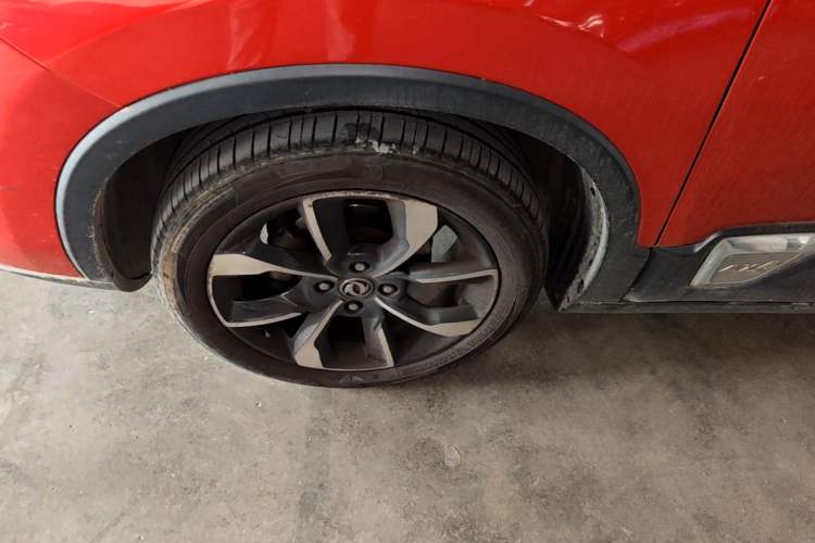 Used Dongfeng Aeolus AX4 2017 1.6L DCT Trendy Style Left Front Wheel Hub