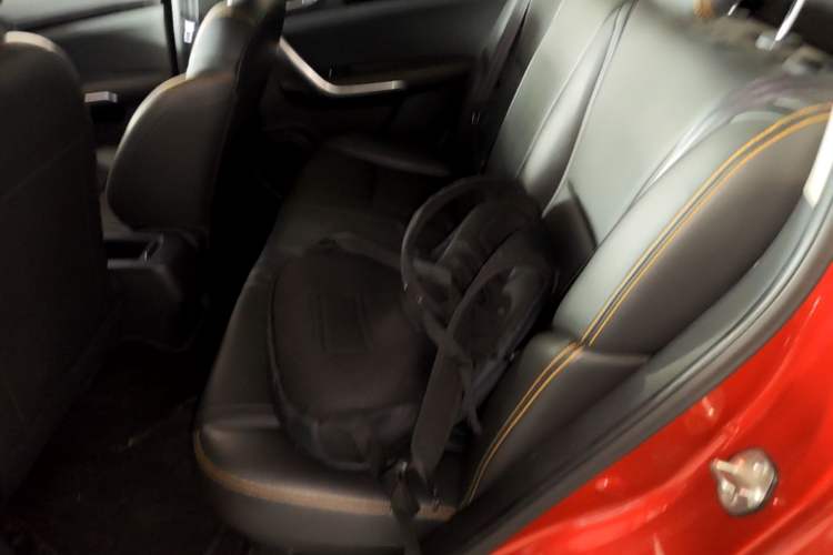 Used Dongfeng Aeolus AX4 2017 1.6L DCT Trendy Style Left Rear Seat