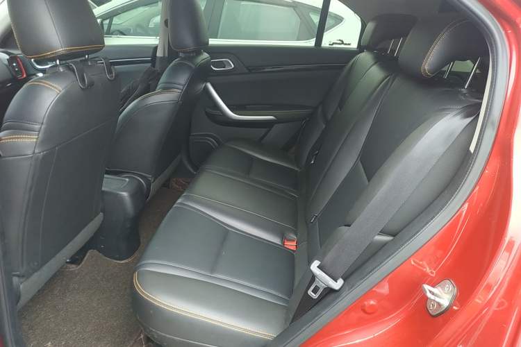 Used Dongfeng Aeolus AX4 2017 1.6L DCT Trendy Style Left Rear Seat