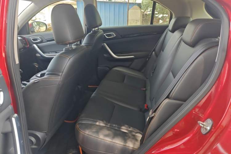 Used Dongfeng Aeolus AX4 2017 1.4T DCT Trendy Edition Left Rear Seat