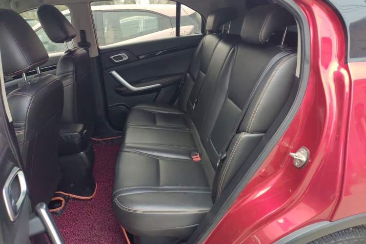 Used Dongfeng Aeolus AX4 2017 1.6L DCT Trendy Style Left Rear Seat
