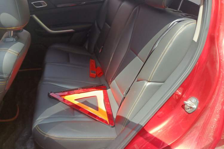 Used Dongfeng Aeolus AX4 2017 1.6L DCT Trendy Style Left Rear Seat