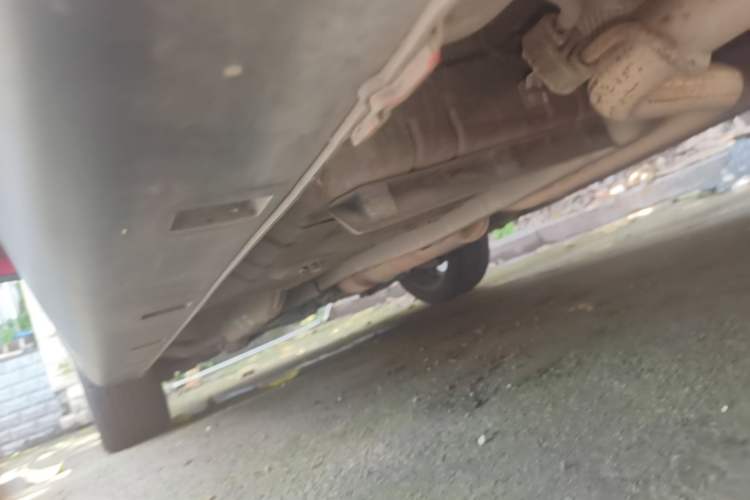 Used Dongfeng Aeolus AX4 2017 1.6L DCT Trendy Style Left Side Sill