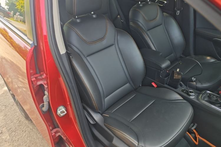 Used Dongfeng Aeolus AX4 2017 1.4T DCT Trendy Edition Right Front Seat