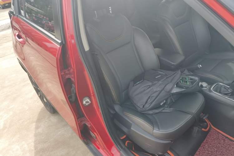 Used Dongfeng Aeolus AX4 2017 1.6L DCT Trendy Style Right Front Seat