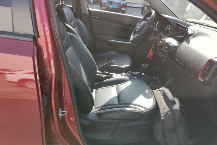 Used Dongfeng Aeolus AX4 2017 1.6L DCT Trendy Style Right Front Seat