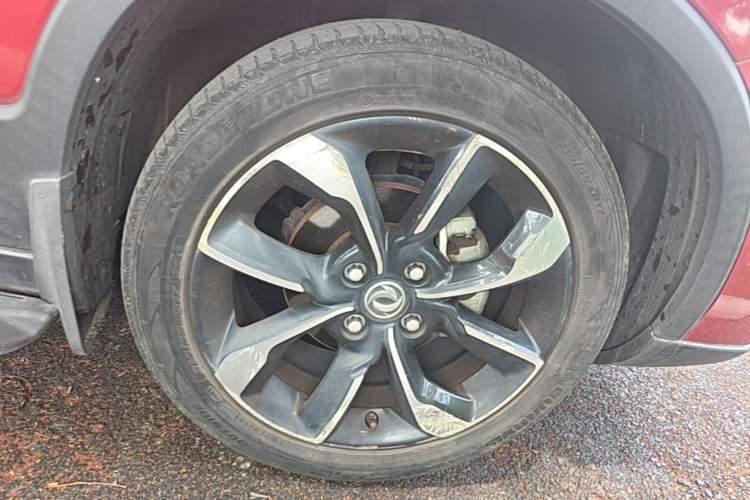 Used Dongfeng Aeolus AX4 2017 1.6L DCT Trendy Style Right Front Wheel Hub