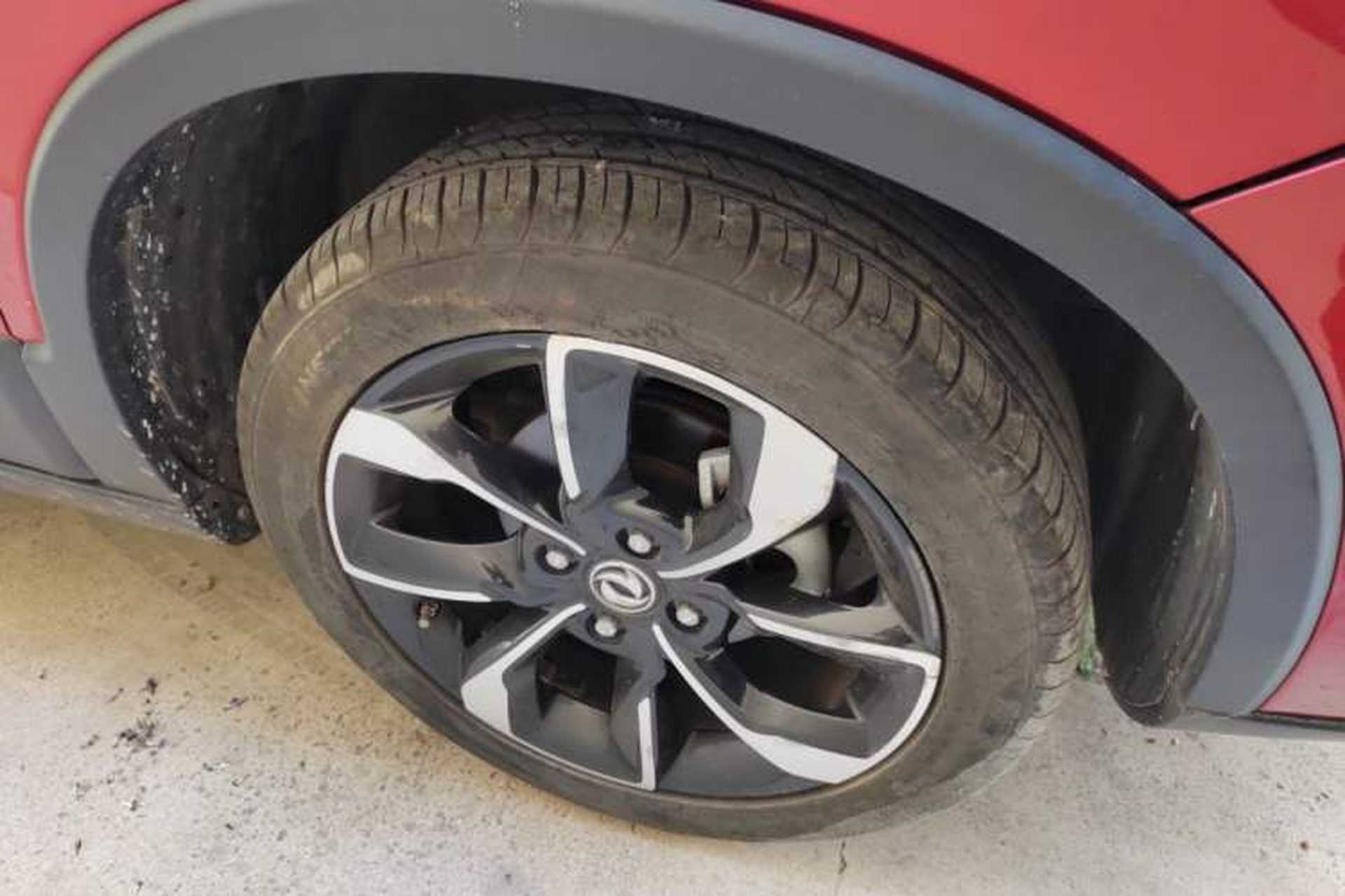 Used Dongfeng Aeolus AX4 2017 1.6L DCT Trendy Style Right Front Wheel Hub