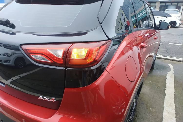 Used Dongfeng Aeolus AX4 2017 1.6L DCT Trendy Style Right Rear Taillight