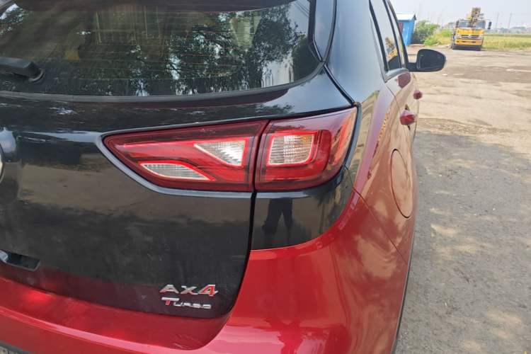 Used Dongfeng Aeolus AX4 2017 1.4T DCT Trendy Edition Right Rear Taillight