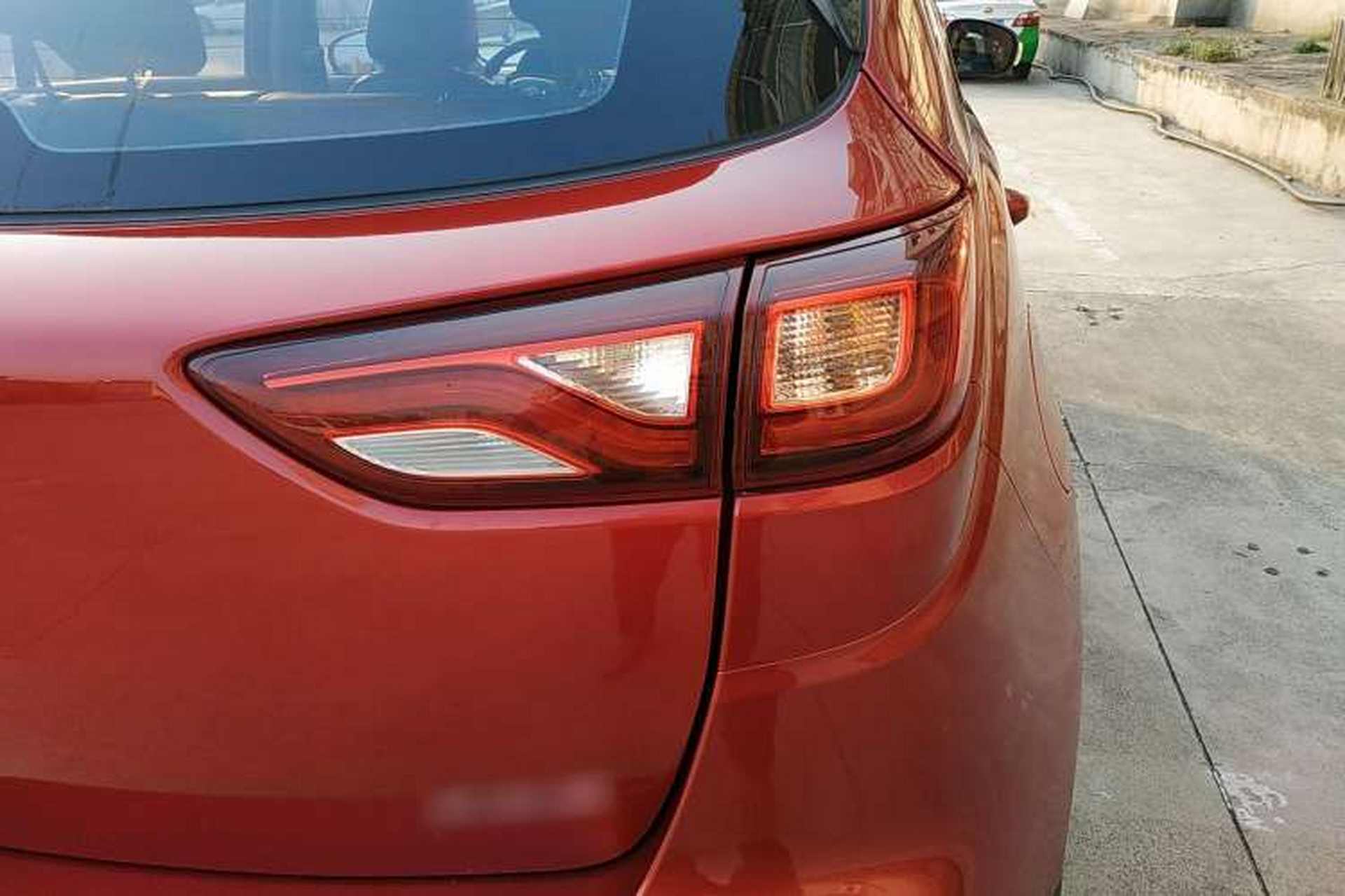 Used Dongfeng Aeolus AX4 2017 1.6L DCT Trendy Style Right Rear Taillight
