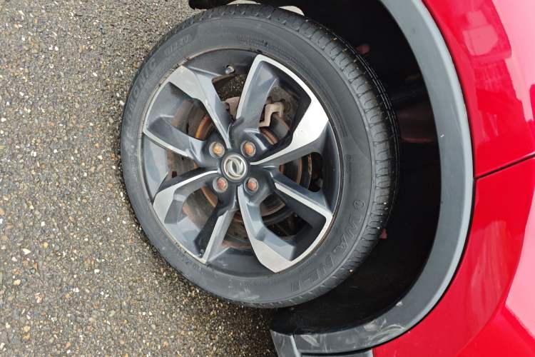 Used Dongfeng Aeolus AX4 2017 1.6L DCT Trendy Style Right Rear Wheel Hub