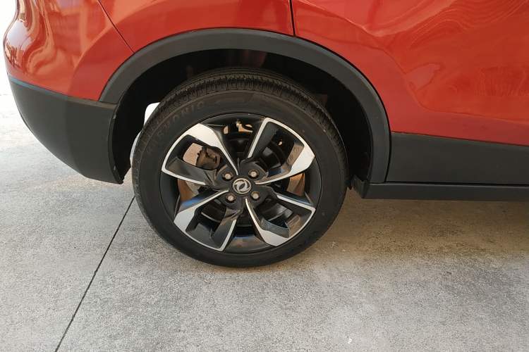 Used Dongfeng Aeolus AX4 2017 1.6L DCT Trendy Style Right Rear Wheel Hub