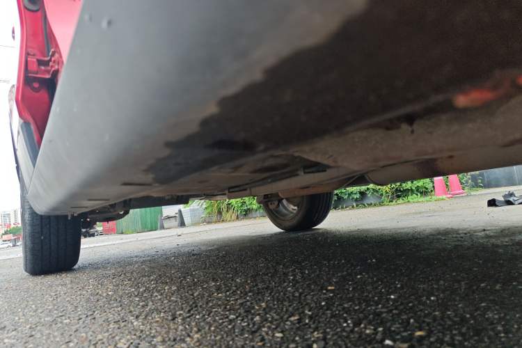 Used Dongfeng Aeolus AX4 2017 1.6L DCT Trendy Style Right Side Sill