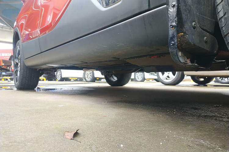 Used Dongfeng Aeolus AX4 2017 1.6L DCT Trendy Style Right Side Sill