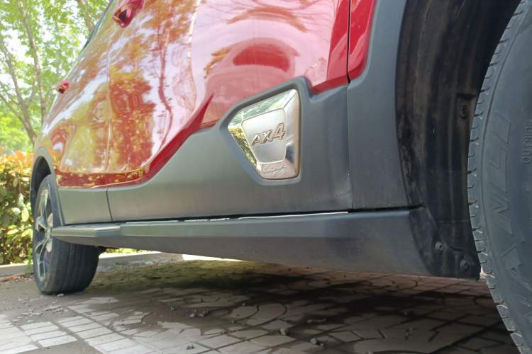 Used Dongfeng Aeolus AX4 2017 1.6L DCT Trendy Style Right Side Sill