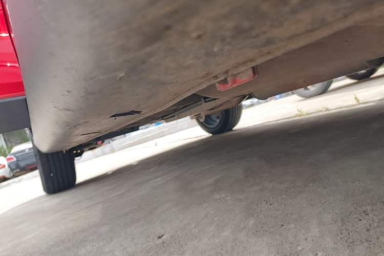 Used Dongfeng Aeolus AX4 2017 1.6L DCT Trendy Style Right Side Sill