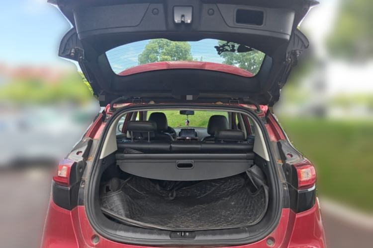 Used Dongfeng Aeolus AX4 2017 1.6L DCT Trendy Style Trunk