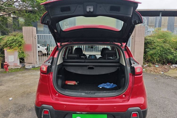 Used Dongfeng Aeolus AX4 2017 1.6L DCT Trendy Style Trunk