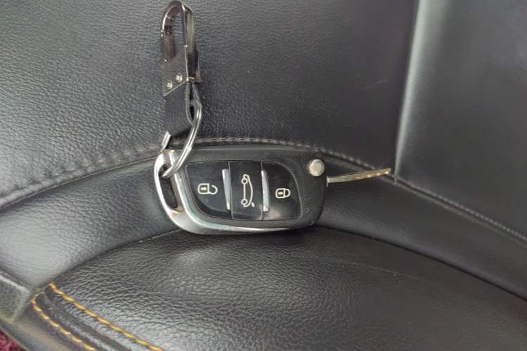 Used Dongfeng Aeolus AX4 2017 1.6L DCT Trendy Style Vehicle Key