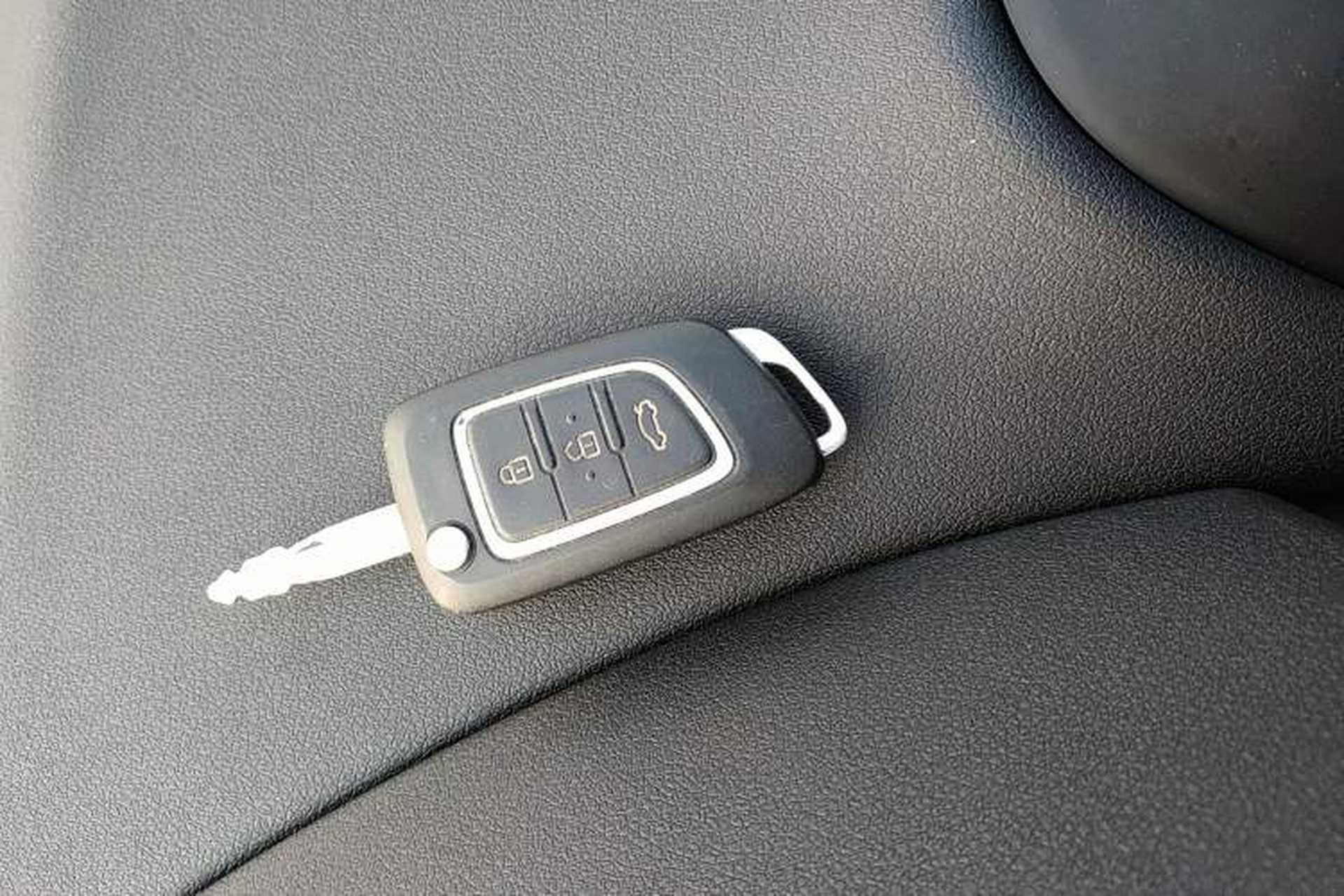 Used Dongfeng Aeolus AX4 2017 1.6L DCT Trendy Style Vehicle Key