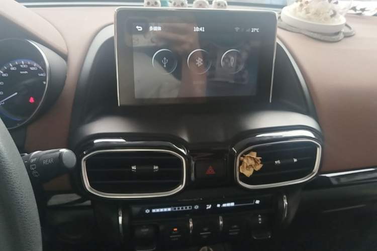 Used Dongfeng Aeolus AX4 2017 1.4T DCT Trendy & Stylish Model Audio And AC Panel