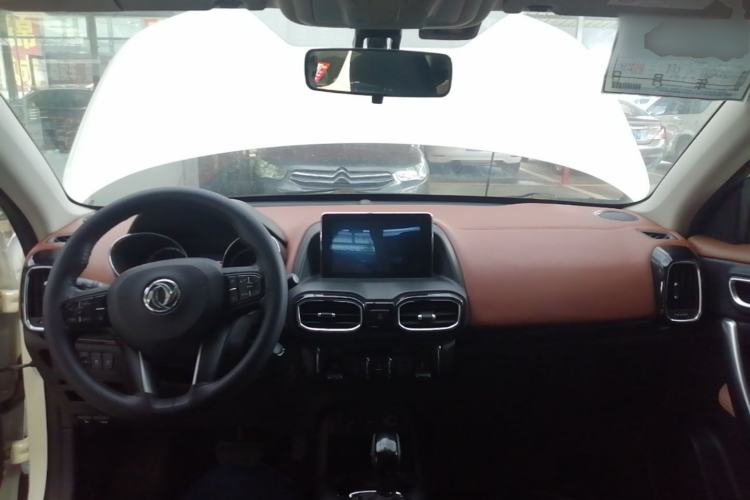 Used Dongfeng Aeolus AX4 2017 1.6L DCT Trendy Style Center Console