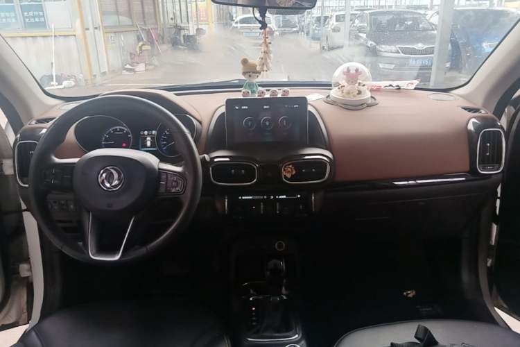 Used Dongfeng Aeolus AX4 2017 1.4T DCT Trendy & Stylish Model Center Console